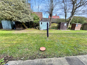 Photo 17- click for photo gallery